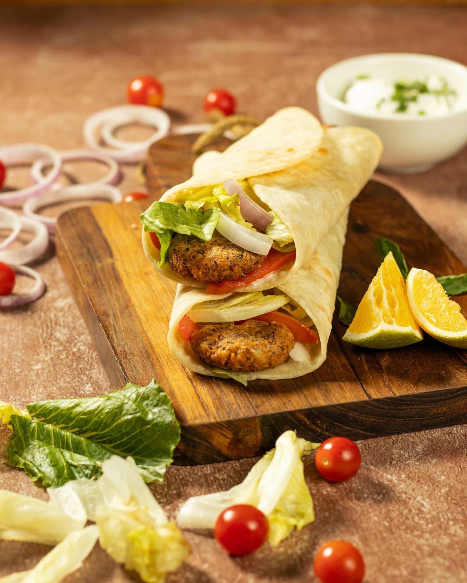Radisson Blu Hotel Ahmedabad Exterior foto A chicken wrap